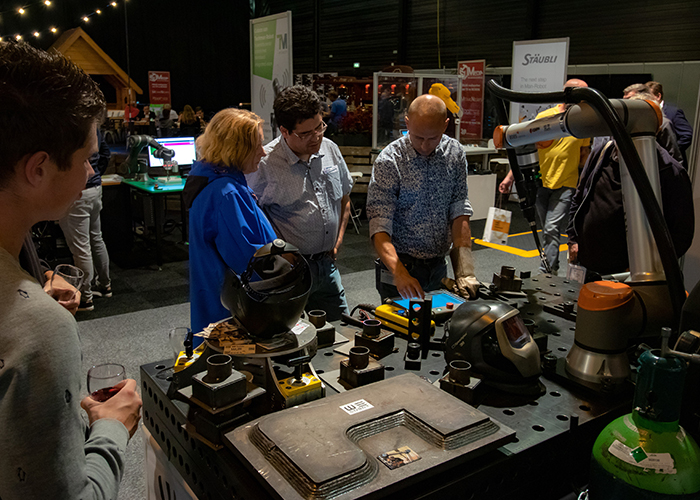 In de Technologiestraat, die ook deel uit maakt van het nieuwe beursconcept van MIX Noordoost, presenteerden verschillende robotleveranciers zich met de nieuwste beschikbare technologieën.