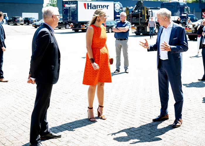 ontwikkelingen in het MKB sinds de coronacrisis op de voet. Ze bezocht onlangs Hamer in Apeldoorn om in gesprek te gaan over wat een leven lang ontwikkelen in het MKB inhoudt. (Foto’s: Sander Koning)