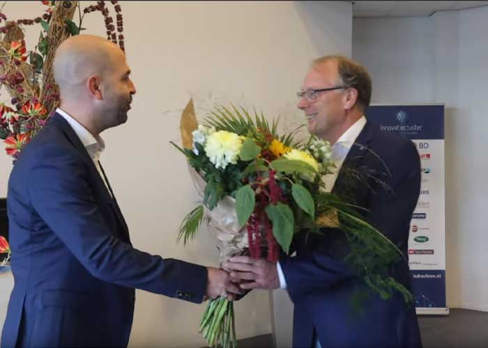 Mark Tuit, juryvoorzitter van Hét Duurzaam Drenthe Event, noemt Resato de terechte winnaar.