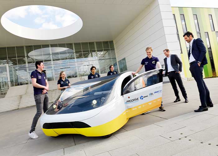 BIC Stella Era is de nieuwste zonne-auto van Solar Team Eindhoven