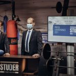 Sandro Bottazzo en Jens Bleher vertellen tijdens de ‘Studer Fight Club’ persconferentie hoe Studer het afgelopen jaar heeft doorlopen. (foto’s: Studer)