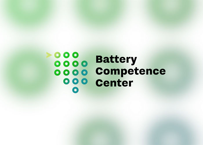 Het Battery Competence Center is een samenwerkingsverband waarin kennis wordt gebundeld om te werken aan de ontwikkeling van batterijpakketten voor bussen, trucks en schepen.