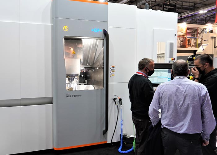 GF Machining Solutions heeft de vijfassige MILL P 800 US tijdens de EMO voorgesteld.