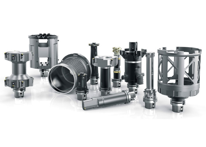 Mapal levert gereedschappen voor binnen- en buitenbewerking van de cilindervormige statorbehuizing.