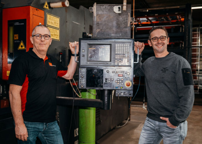 Cees Drost en Erwin van Soest kijken met plezier terug op de laatste 25 jaar en kijken uit naar de komst van de nieuwe 12Kw fiber laser.