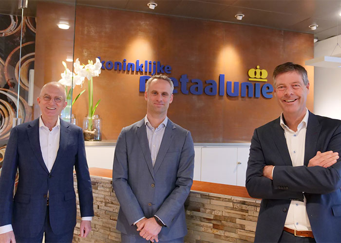 V.l.n.r. Fried Kaanen (voorzitter), Adriaan Vonk (directeur Dienstverlening en Branches) en Jos Kleiboer (directeur Beleid).