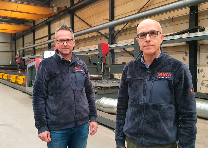 Eigenaren Erwin Horst en Henk Landeweerd hebben veel zaken aangepakt om MWA Smart Steel Solutions te transformeren van een conservatieve plaatbewerker in een moderne toeleverancier in de maakindustrie.