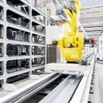 Drie volautomatische robotlijnen en 50 digitaal gekoppelde bewerkingsmachines behoren tot de technologische hoogtepunten in het nieuwe Tool Technology Center van Schaeffler.