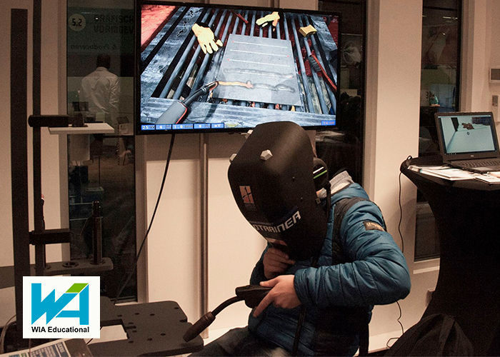 Met de WeldTrainer simulator kan iedereen in een 3D omgeving leren lassen.