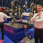 Joep Buitink, sales manager Benelux, op TechniShow bij de Zinser 2425 I, een flexibele portaalsnijmachine voor plasma en autogeen. “Zinser bouwt alleen maar kwaliteit.”