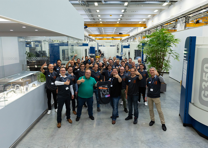 Tijdens de hackaton bij machinebouwer Grob werkten experts uit de branche samen aan toekomstige IIoT-oplossingen.