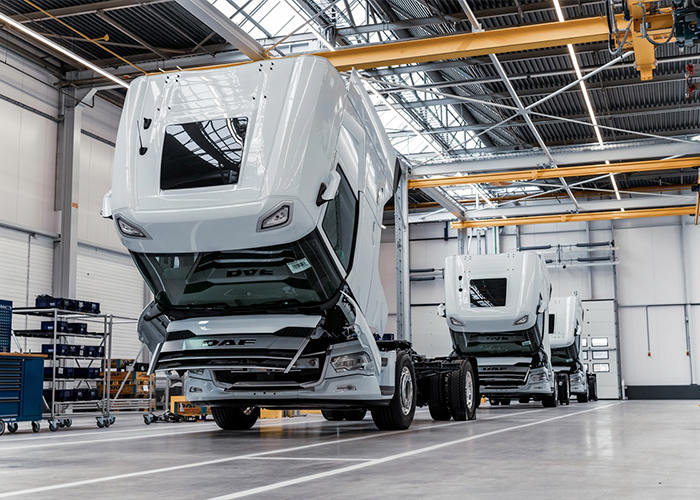 In de nieuwe assemblagefabriek start dit voorjaar de productie van de nieuwe generatie DAF XD en XF Electric.