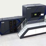 De SLM NXG XII 600 metaalprinter bij Safran kan met twaalf lasers grote onderdelen hoogproductief printen.