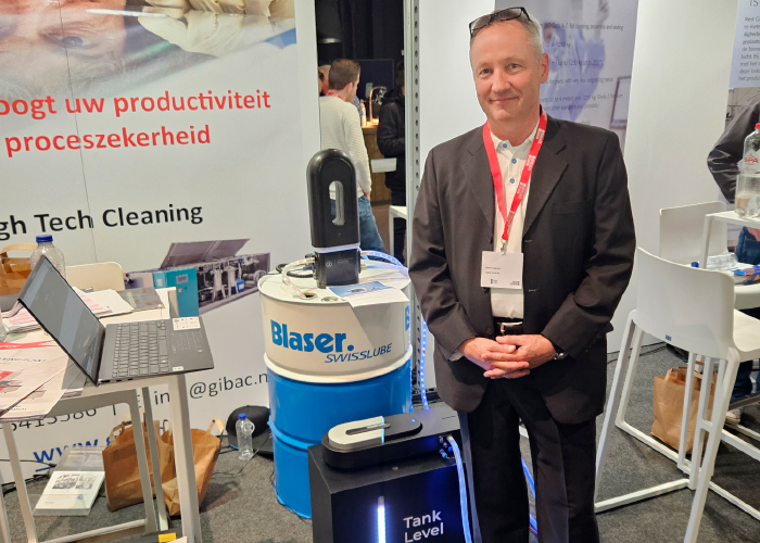 Gibac Chemie introduceerde het Zwitserse koelvloeistofbeheersysteem op het Clean Event. CEO Daniel Lippuner van Liquidtool Systems was daarbij aanwezig voor een nadere toelichting.