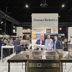 De E-Series cobots van Doosan Robotics zijn speciaal ontwikkeld voor de voedingsmiddelen- en drankenindustrie. Ideaal dus om patat te laten bakken.