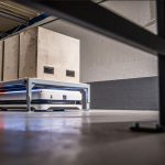 De Stäubli PF3 is een compacte AGV die tot maar liefst 3 ton kan vervoeren. (foto: Stäubli Tec-Systems GmbH Robotics)