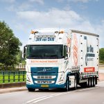 De Volvo FH Electric is de eerste, maar zeer waarschijnlijk niet de laatste elektrische truck in het wagenpark van Jan van Dam Machine Transport.