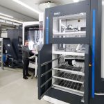 Het machinepark van B&S Technology is uitgebreid met nieuwe CNC draai- en freesbanken en draadvonkmachines. Robotisering zorgt voor verdere optimalisatie van het productieproces.