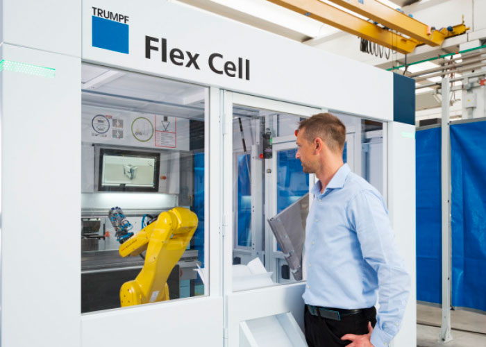 De Flex Cell is geschikt voor componenten met een formaat van 600x400 mm tot en met 70x50 mm. De cel verwerkt dikten van 0,7 tot 6 mm - Buigcel