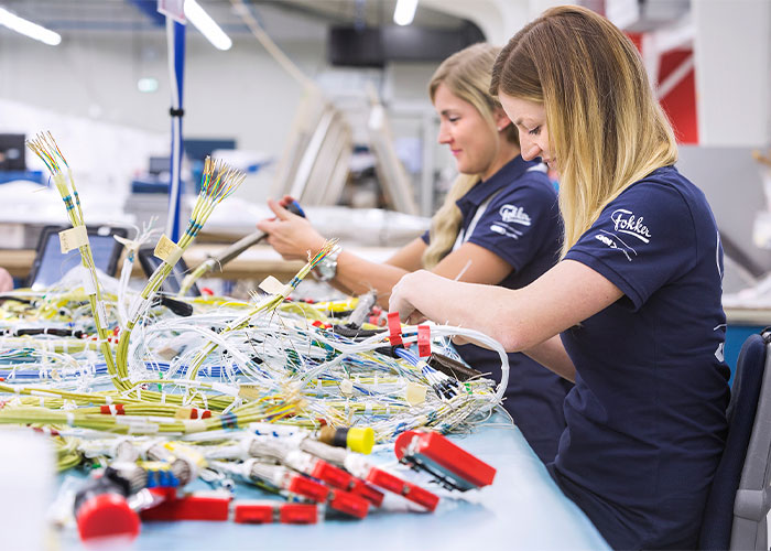 De bedrijfsschool van GKN Fokker is door het Nederlandse Ministerie van Onderwijs erkend als officiële opleiding. (Foto: GKN Fokker)