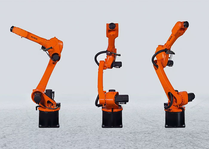 Kuka presenteert op de TechniShow diverse automatiseringsoplossingen die interessant zijn voor KMO’s. De cobot LBR iisy is één van de oplossingen die in schijnwerpers zal staan. (foto’s: Kuka)