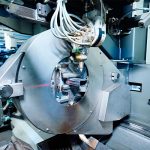 3D-buislasersnijmachine voor het snijden van metalen kokers en buizen van VDL HMI die wordt aangesloten op OrderOn.com.