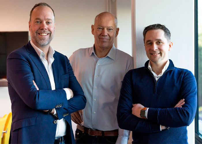 V.l.n.r. Wouter Hartemink, de nieuwe CEO, oprichter Jan Fennema en Kristiaan Flierman, die is benoemd tot Area Director Benelux van Construsoft.