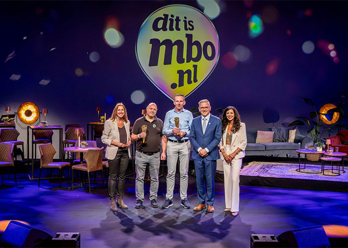 De prijs werd aan Breman Machinery uitgereikt tijdens het mbo Ambassadeursgala in Apel-doorn door minister van Onderwijs, Cultuur en Wetenschap Eppo Bruins.