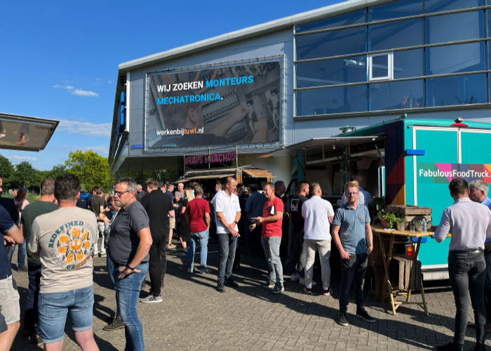 NEXT 2025 met het thema ‘De digitale fabriek’ wordt een dag vol afwisseling in een levendige en bruisende setting.