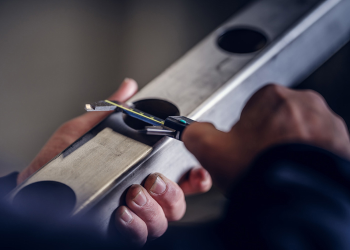 De technieken van profiel lasersnijden