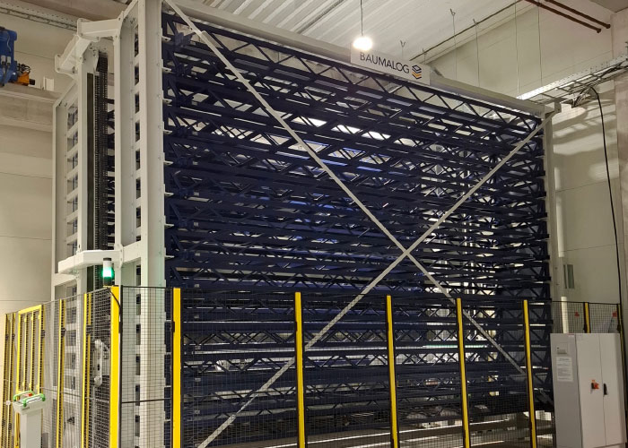 Bij het ontwerpen van haar systemen richt Baumalog zich op een soepele materiaalstroom, rekening houdend met verschillende scenario’s, aanpassing aan bestaande gebouwstructuren, schaalbaarheid van oplossingen en meervoudige integratie - waaronder koppelingen met ERP-, APS-, CAD/CAM-systemen en lasersnijmachines.