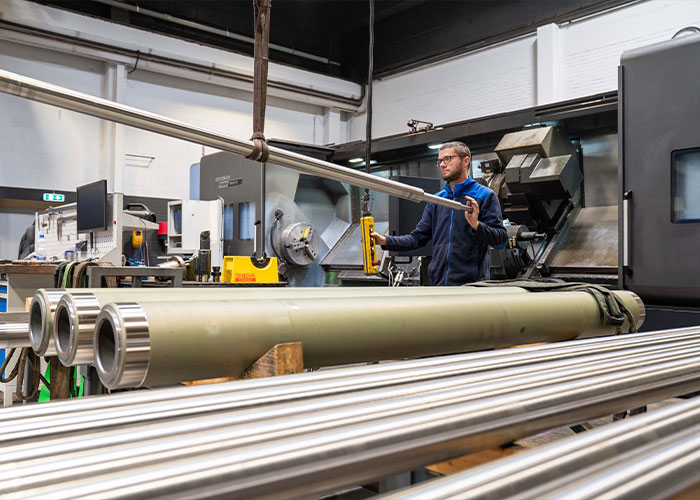 Vooral de combinatie van metaalverspaning, thermisch spuiten en machinebouw onder één dak maakt Habets meer dan uniek.