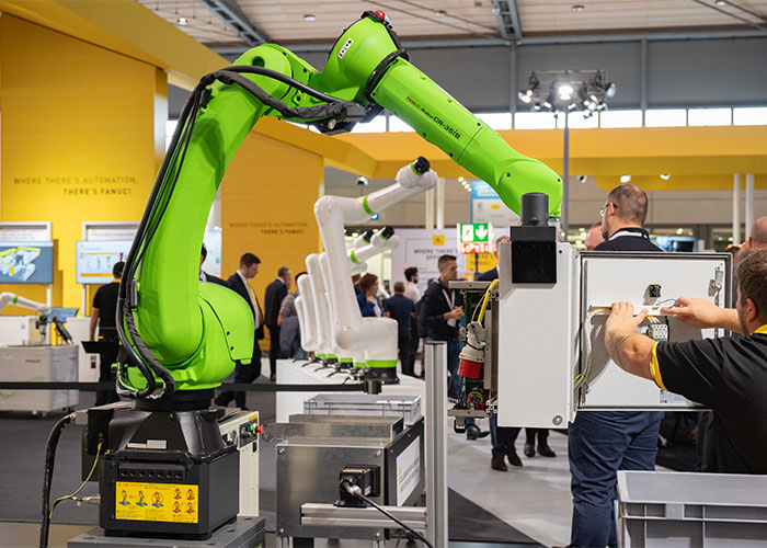 Een belangrijk thema voor automatisering op EMO is de inzet van robots. De IFR (International Federation of Robotics) verwacht de komende jaren dubbele groeicijfers.