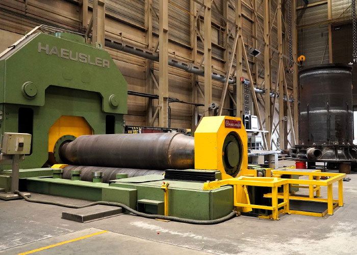 Breman heeft ƩƩn de grootste walsen van Europa in gebruik. Deze machine is in staat om staalplaten tot 150 mm dik nauwkeurig te walsen.