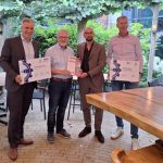 V.l.n.r. Jeroen Rouwhof (STODT), Peter Schuurbiers, Mike Roozeboom (DCTerra) en Derk Jan Weeke (BVT).