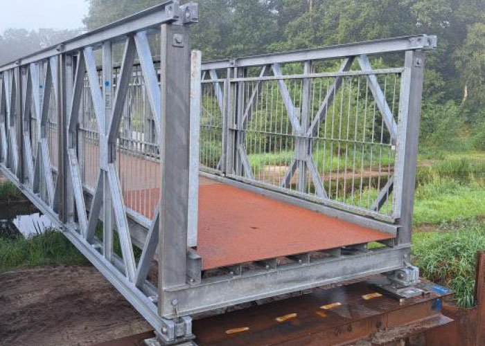 Janson Bridging kiest voor thermisch verzinken als conservering van haar brugsystemen. Deze methode biedt tal van voordelen.