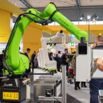 Een belangrijk thema voor automatisering op EMO is de inzet van robots. De IFR (International Federation of Robotics) verwacht de komende jaren dubbele groeicijfers.