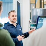 STODT maakt gebruik van moderne lesmiddelen. Trainer/instructeur Jasper Wittkampf legt op METAVAK uit hoe de inzet van augmented reality (XR) verspaningsopleidingen nóg praktijkgerichter maakt.