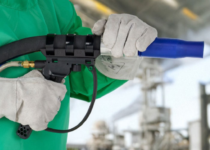 De G3+ProGrip, de 3e generatie dodemans-pistoolgreep, maakt een eind aan onveilige en vermoeiende straalpraktijken met zelf gefabriceerde tape-& tie-wrap-constructies.