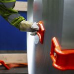 CoilProtector bevat een neodymiummagneet met een trekkracht van 65-kilo.