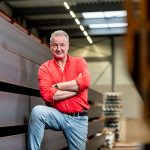 Samen met een sterk team maakt Harry Seijkens van SIM Staalbouw een toonaangevend bedrijf: “We willen tot de top van de staalconstructiebedrijven in België en Nederland behoren als het gaat om veiligheid, vakmanschap, volume en duurzaamheid.”