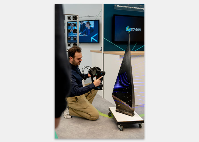 Professionals uit de luchtvaartsector, van OEM’s en Tier 1-leveranciers tot MRO-specialisten, kwamen samen in het Hexagon Experience Centre om te praten over de toekomst van slimme, foutloze en duurzame productie.