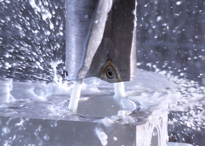 De adaptieve koelmiddeltoevoer, geprogrammeerd met hyperMILL, heeft een energiebesparing van ongeveer 82 procent opgeleverd.