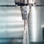 Met UNIQ DirectCool wordt een gelijkmatige temperatuurverdeling bereikt tijdens het bewerken. Dit vermindert thermische vervorming en slijtage, verhoogt de standtijd en zorgt voor een consistente bewerkingskwaliteit.