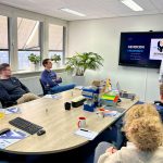 Een alternatief voor lassen of boren vraagt om specialistische kennis. Daarom hebben alle verkopers van Kobout een Lindapter-training gevolgd.