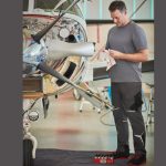 De speciale olieopvangmatten worden regelmatig vervangen, professioneel gewassen en opnieuw gebruikt.