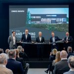 Grand opening (van links naar rechts): Lauri Erkkola, Dr.-Ing. Harald Neun, Dr.-Ing. Masahiko Mori, Martin Svärdh, Ramin Safavi