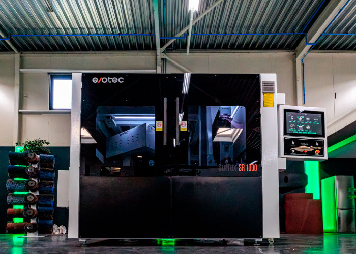 De 1000 SR is een van de Evotec finishmachines die Klaassen toont op TechniShow. De Evotec machines hebben 17 inch touchscreens voor goed overzicht en makkelijke bediening.