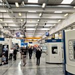 Tijdens het open huis presenteerde Grob zijn volledige breedte aan technologie, van universele bewerkingscentra tot geautomatiseerde productiesystemen en digitale oplossingen.