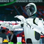 Concrete oplossingen voor de industrie op de Hannover Messe: humanoïde robots die al complexe bewegingspatronen beheersen worden in de productie en dienstverlening ingezet.